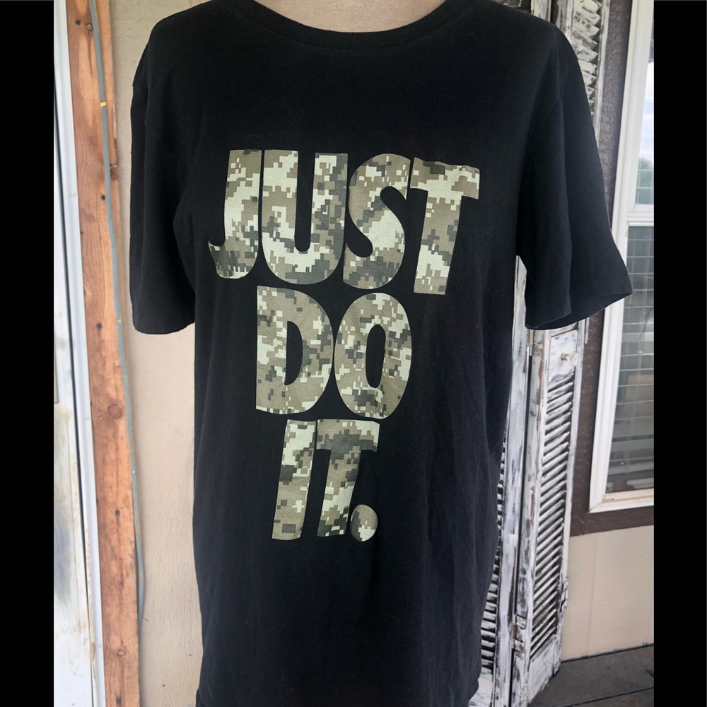 Nike Tee